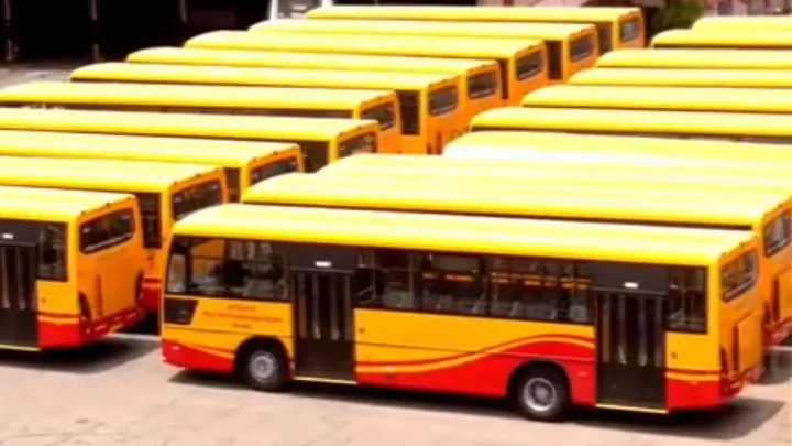 சேலம்: தவெக கொடி நிறத்தில் புதிய அரசு பேருந்துகள்