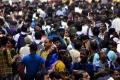தொடர் விடுமுறை நிறைவு: ரெயில், பஸ்களில் அலைமோதிய பயணிகள் கூட்டம்