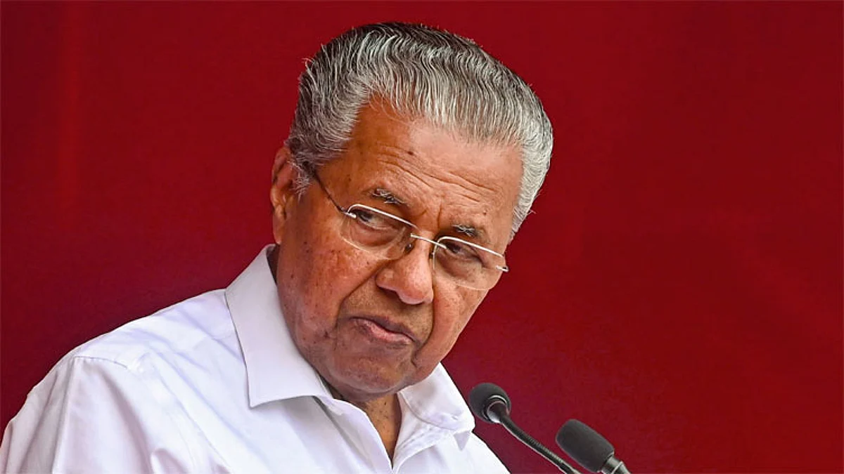 பினராயி விஜயன் மீது போலீஸ் வழக்கு பதிவு