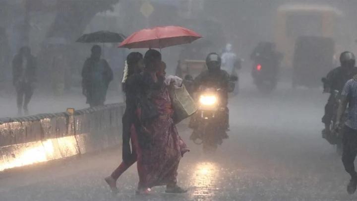 6 மாவட்டங்களுக்கு ‘ஆரஞ்சு அலர்ட்’ : சென்னை, மதுரை உள்ளிட்ட 25 மாவட்டங்களில் இன்று கனமழைக்கு வாய்ப்பு..!