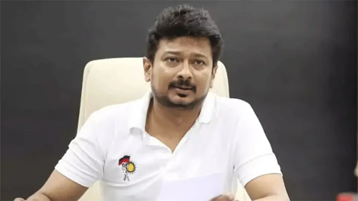 உதயநிதி ஸ்டாலினுக்கு எதிரான வழக்கை விசாரணைக்கு எடுக்க எத்தனை நாட்களாகும்? – கீழ்கோர்ட்டுக்கு ஐகோர்ட்டு கேள்வி