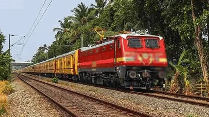 பயணிகள் கவனத்திற்கு.. நெல்லை – தென்காசி வழித்தட எக்ஸ்பிரஸ் ரெயில் சேவையில் மாற்றம்
