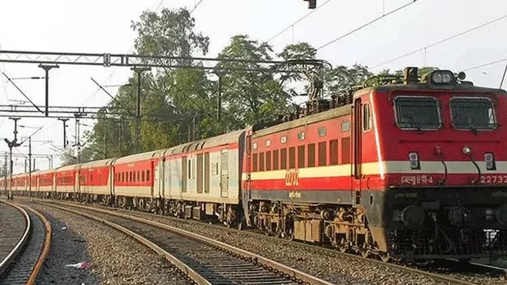 திருச்சி வழியாக செல்லும் பல்வேறு ரெயில் சேவைகளில் மாற்றம்