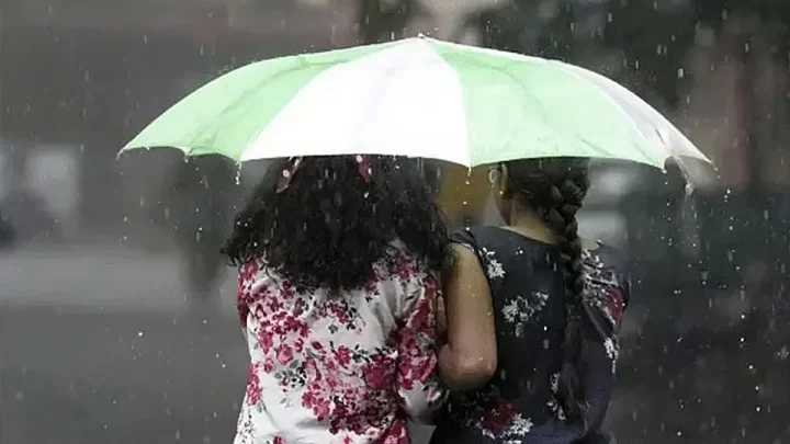 8 மாவட்டங்களில் மதியம் 1 மணி வரை மழைக்கு வாய்ப்பு