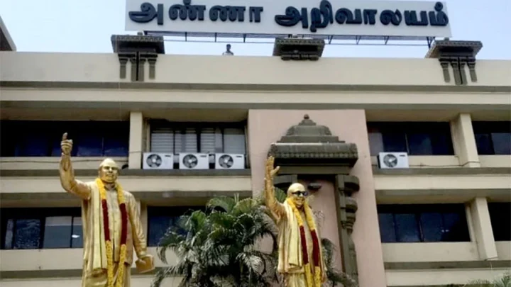 மின்வாரியத்தில் 300 பேருக்கு பதவி உயர்வு; தவெக அரசின் பித்தலாட்டம் – திமுக விமர்சனம்
