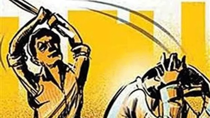 நெல்லையில் முதியவர் மீது தாக்குதல் நடத்திய நபரை தேடும் போலீசார்