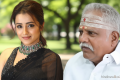மாநகராட்சி அரங்கில் திரிஷா படம் வைக்கும்படி சுயேச்சை கவுன்சிலர் கூச்சல்: காரைக்குடியில் பரபரப்பு