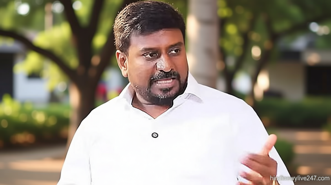 கட்சி நிகழ்ச்சிகளை அரசு பள்ளிகளில் மாணவர்களுக்கு காண்பிக்க கூடாது – அமைச்சர் ராஜ்மோகன் உத்தரவு