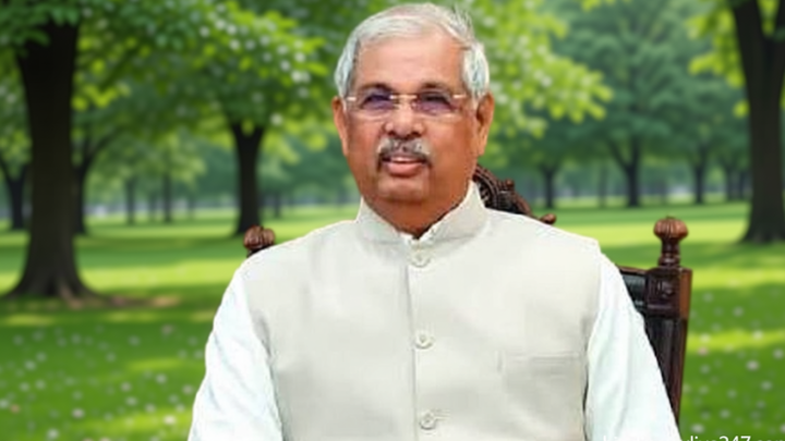 மதுரை மாவட்ட கலெக்டர், மாநகர காவல்துறை அதிகாரிகளுடன் கவர்னர் அர்லேகர் ஆய்வு கூட்டம்