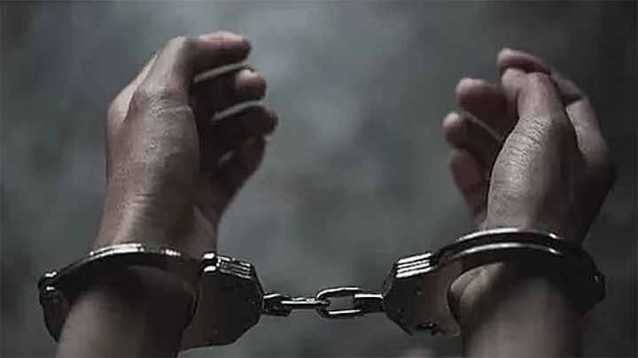 தமிழக சட்டசபை தேர்தலில் ஓட்டுப்போட்ட இலங்கை தம்பதி கைது