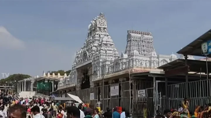 திருச்செந்தூர் கோவில் தரிசன கட்டண உயர்வு குறித்து கருத்து தெரிவிக்க அவகாசம் நீட்டிப்பு
