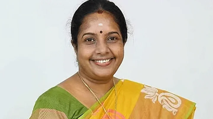 கோவை குண்டு வெடிப்பு சம்பவம்: பாதிக்கப்பட்ட குடும்பங்களுக்கு அரசு வேலை – வானதி சீனிவாசன் கோரிக்கை