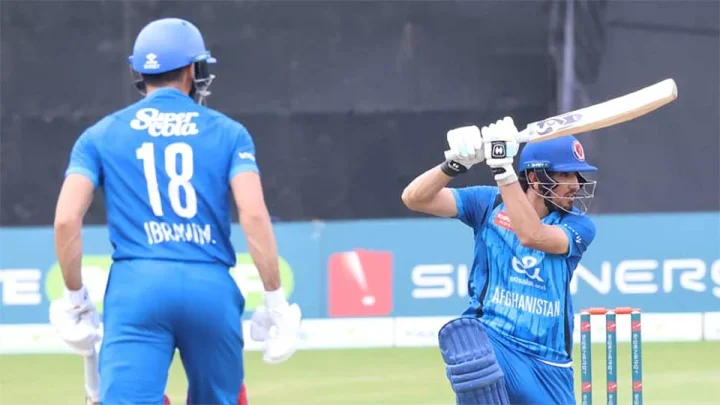 4வது ஒருநாள் போட்டி: அயர்லாந்துக்கு இமாலய இலக்கு நிர்ணயித்த ஆப்கானிஸ்தான்