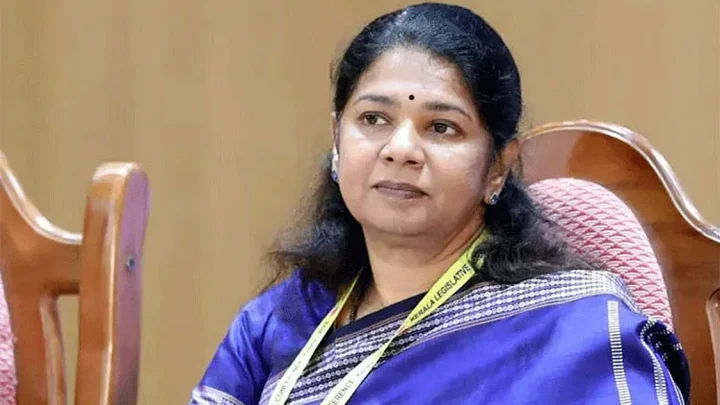 அப்பாவி மாணவரையே குற்றவாளியாக்கி உண்மையை மூடி மறைக்க பார்க்கிறதா, தவெக அரசு? – கனிமொழி கேள்வி