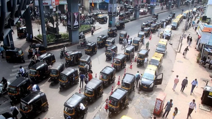 மராத்தி தெரியாவிட்டால் ஆட்டோ டிரைவர்களுக்கு லைசன்ஸ் கிடையாது: மகாராஷ்டிரா அரசு முடிவு
