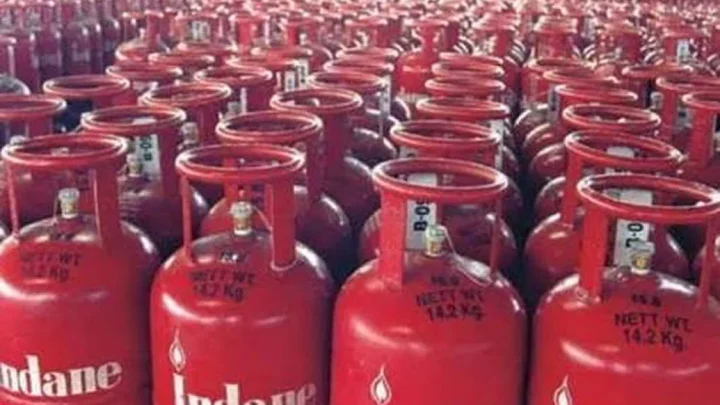 கே.ஒய்.சி. கட்டாயம்.. இதை செய்யாவிட்டால் மானிய விலையில் சிலிண்டர் பெற முடியாது… காலக்கெடு விதிப்பு