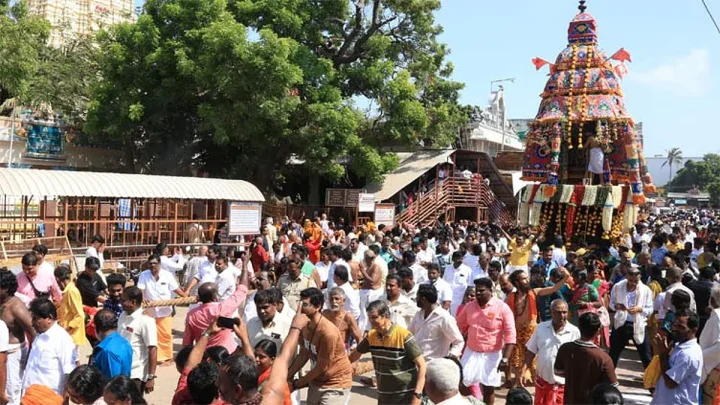 ஆடி திருக்கல்யாண திருவிழா… ராமேஸ்வரத்தில் விமரிசையாக நடைபெற்ற அம்பாள் தேரோட்டம்