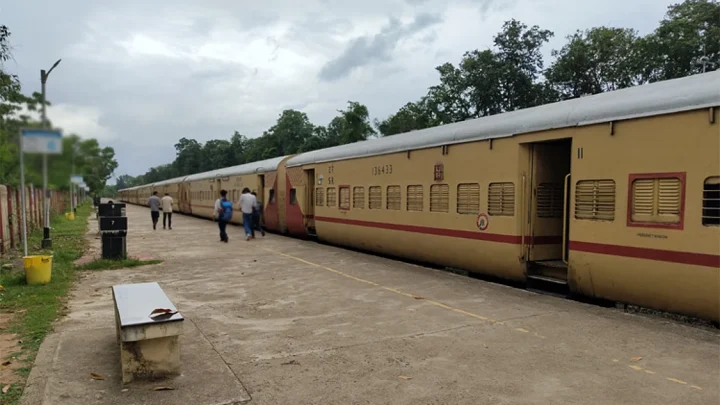 கரிவலம்வந்தநல்லூர், சோழபுரம் ரெயில் நிலையங்களுக்கு மத்திய அரசு அதிகாரப்பூர்வ ஒப்புதல்